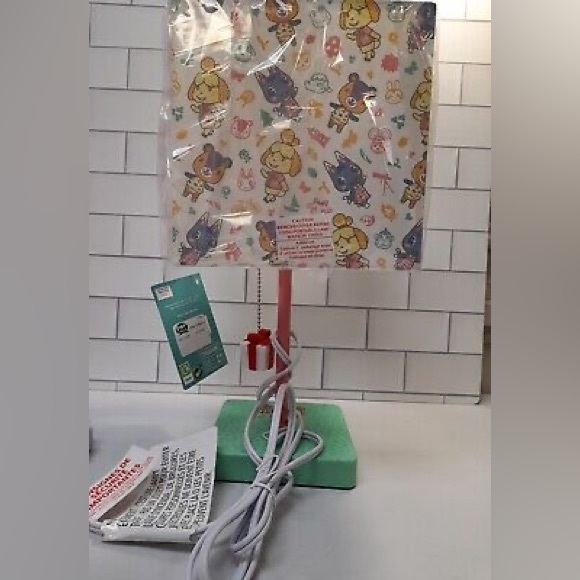 Paladone Brand Nintendo Animal Crossing New Horizons Isabelle Table Lamp NWT - Picture 6 of 7